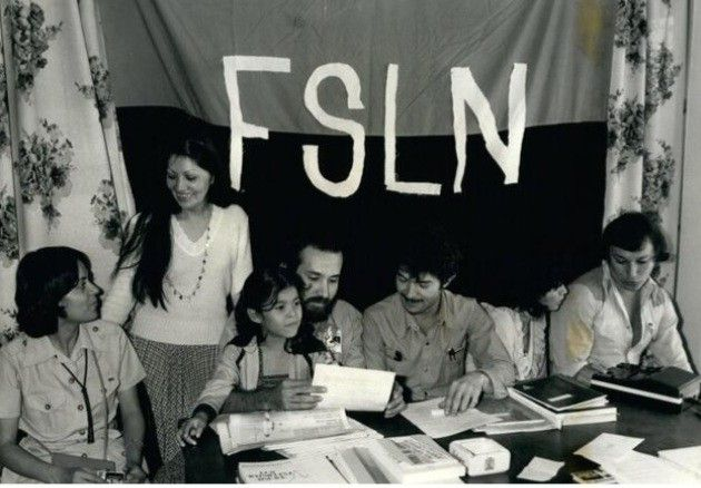 CubaOrtografia's tweet photo. Los más asesinos siempre quieren dar la imagen tierna de amar a los niños. Lo hizo Hitler, lo hizo Mussolini, lo hizo Stalin, lo hizo Fidel Castro.

El FSLN es una organización terrorista, aupada, entrenada y equipada por el régimen de La Habana. https://t.co/P3HHLY5aiW