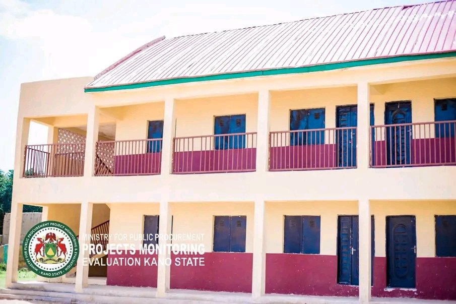 HonMainasibi's tweet photo. Additional blocka of classrooms at Dr Danlami Hayyo Model Primary School in Ungoggo Local Government Area. @nuramaaji @Ahmad_Gogel

#AbbaIsWorking 
#KanoIsWorking https://t.co/gyMtMeSQcn