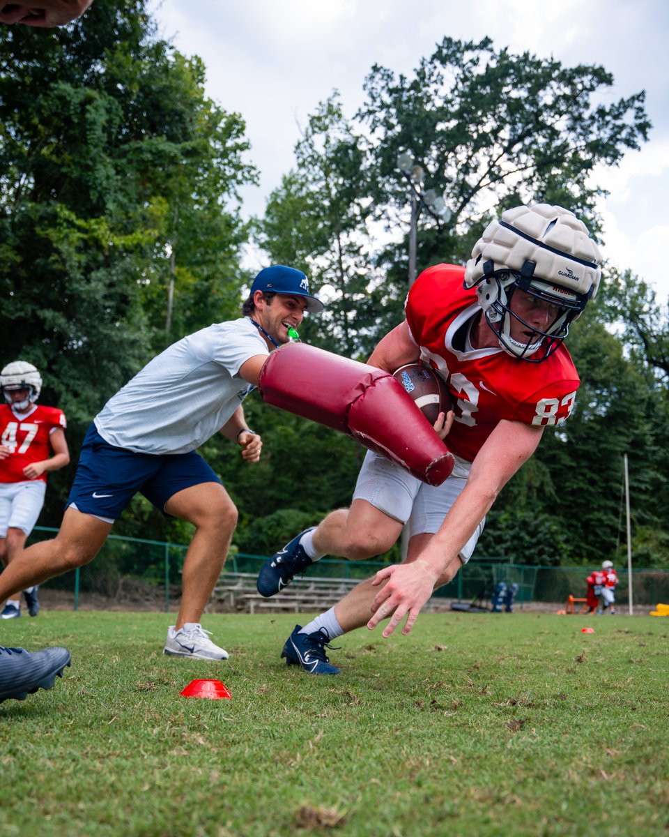 SamfordFootball's tweet photo. Chasing greatness.

#AllForSAMford #SamfordDNA #FallCamp2026 https://t.co/fF7Y3yIP4R