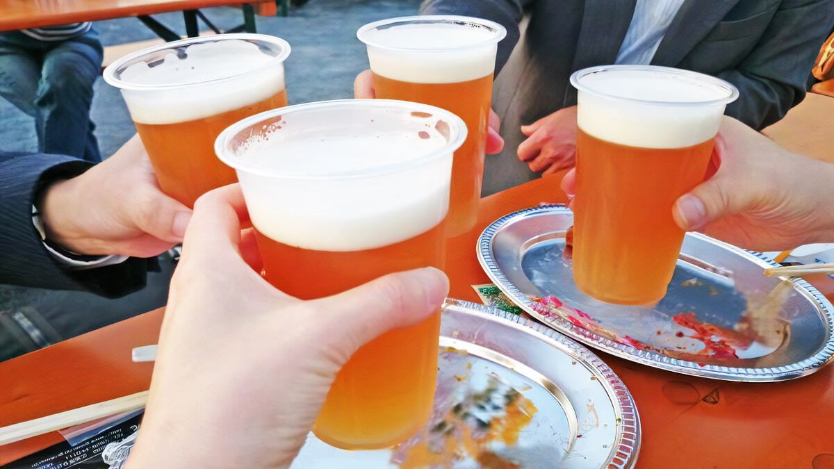 event_checker's tweet photo. 🐼「ウエノデ.パンダビアフェスタ」開催🍺 

全国のクラフトビールと
絶品グルメが上野に集結🍖 

アイドルライブを中心に
DJライブやのど自慢大会など 
毎日昼から夜まで楽しめます🎶

📅 8/14(金)-23(日)
📍 上野公園
💰 入場無料

→ https://t.co/y9ta9dYnpA https://t.co/Wwb9AZfZUx