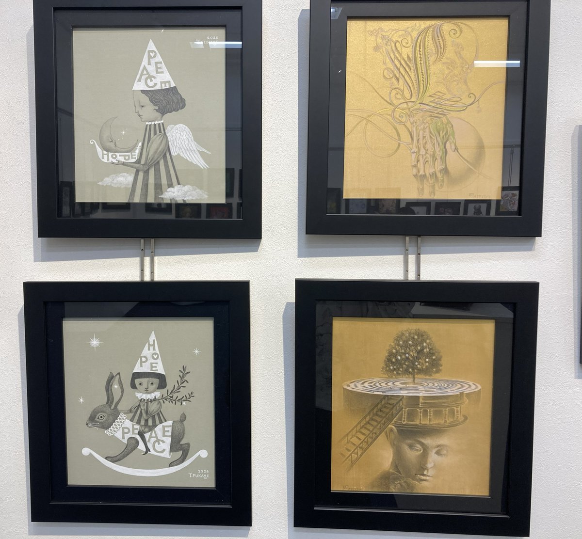 rinren7330's tweet photo. 企画スパンアートギャラリー『色紙絵 100人展』東京交通会館で拝見しました。画像は
＃深瀬優子 さん
＃建石修志 さん
＃高田美苗 さん
＃豊永侑希 さん
＃鳥居椿 さん
＃遅野井梨絵 さん
＃清水のぶ子 さん
＃植上幸子 さん       続く https://t.co/gt3NJUR76v