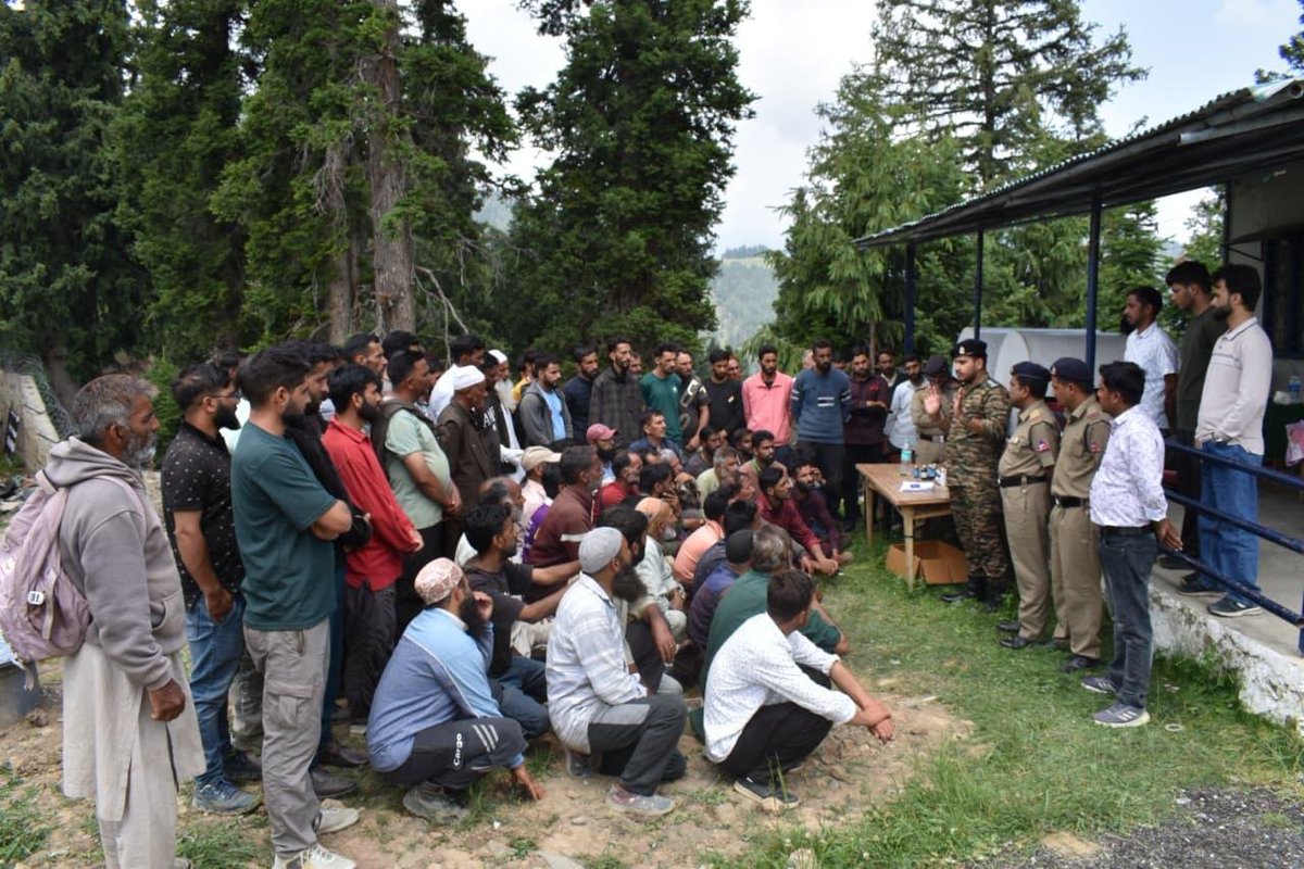 BROindia's tweet photo. #BROIndia #ProjectBeacon #HealthyWorkforce #Healthcare #NationBuilding
*Extending Healthcare Beyond Connectivity.* 🩺🏔️
Where roads meet the toughest frontiers, BRO's Medical Team of 32 BRTF, Project Beacon@BRO stands beside every Karamyogi with unwavering care and compassion. Serving in the remote, high-altitude mountains of Kashmir, they ensure that those building the nation's lifelines remain healthy, resilient, and mission-ready.
Because every hand that builds the nation deserves the assurance of timely healthcare.
"श्रमेण सर्वं साध्यम्"
🇮🇳 Jai Hind 🇮🇳
@rajnathsingh
@SethSanjayMP
@manojsinha_
@SpokespersonMoD
@adgpi
@PIB_India
@ians_india
@ANI