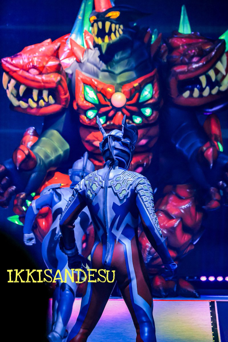 tk_sentai's tweet photo. 強大な敵に立ち向かう
ヒーローの背中が好き https://t.co/GQTgYTHQ17