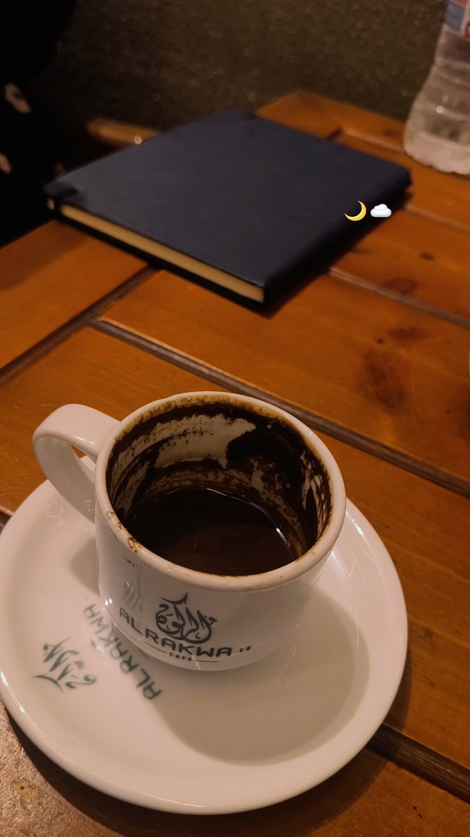 yourfavdark2342's tweet photo. يوم كله قهوة وعياط ف اخر اليوم https://t.co/pqjWypEDdo