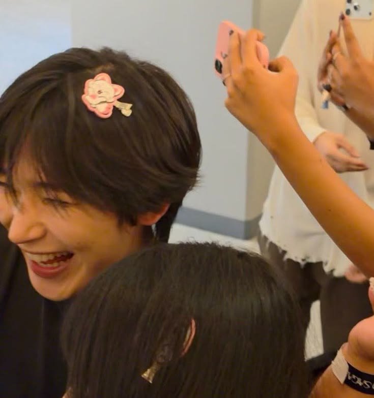 pieslf's tweet photo. SUNOO WITH KISHU HAIR CLIP IS SOOOO CUTEEE #SUNOO #선우

front view                                             side view https://t.co/pZ0grU07rS