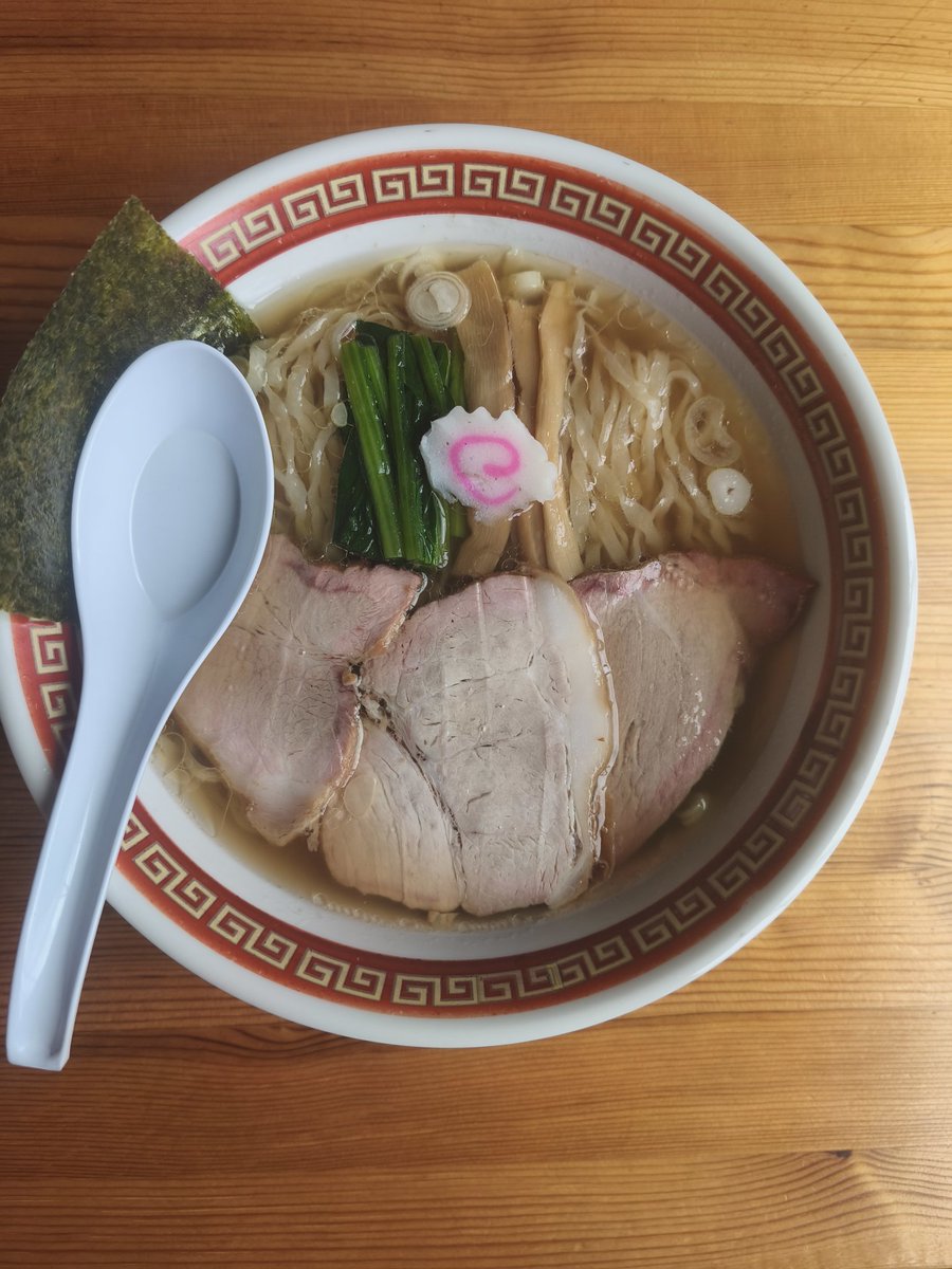 tsumugi7290's tweet photo. 8 月5日(水曜)
営業時間11:00〜14:30
材料無くなり次第
厳選された鶏がらスープから作り上げた自慢の中華そば各種
炭火でじっくり燻し焼き上げた自慢の焼豚
是非ご賞味くださいませ。
お盆の週は12日(水曜)が店休日で木曜日は営業致します｡
店の電話番号
0227027785 https://t.co/yOjOwo0PY3