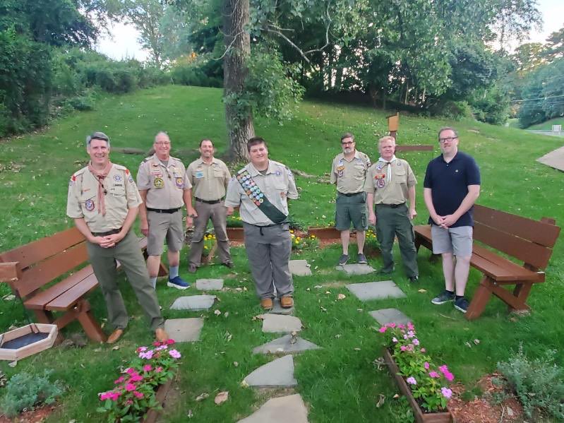 MatthewScelsi's tweet photo. Officially an Eagle Scout, couldn’t be more grateful for all of the people who helped me along the way. Thank you to my friends who came out to celebrate! https://t.co/uesLlqAfW2