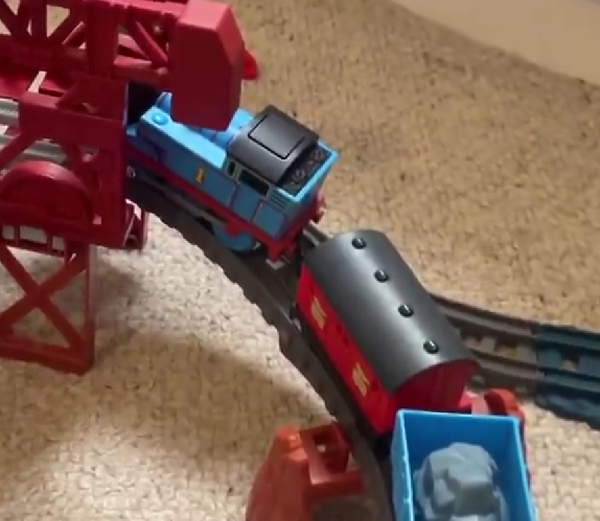 ChocoLina__'s tweet photo. i have a theory the reason the quality control for the motorized toys are horrible because mattel is putting all their efforts into the diecast line instead

like i havent seen much factory errors with the diecast compared to moterized toys https://t.co/HdOUI1osPp