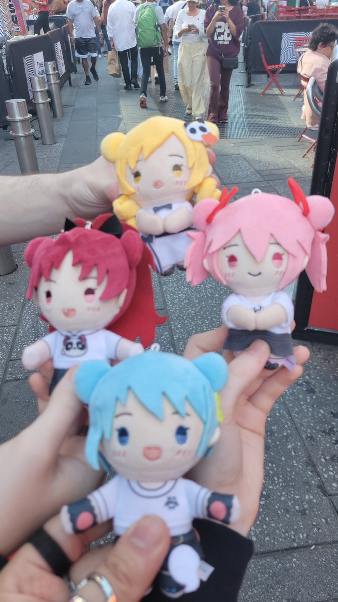 blossku tweet picture
