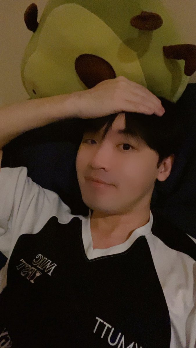 Punnypuniii's tweet photo. The hyung                        His Dongsaeng

#ForXSelcaDay #FXSD
#OMEGA_X #오메가엑스 
#SEBIN #세빈 https://t.co/ByOdxuKySA