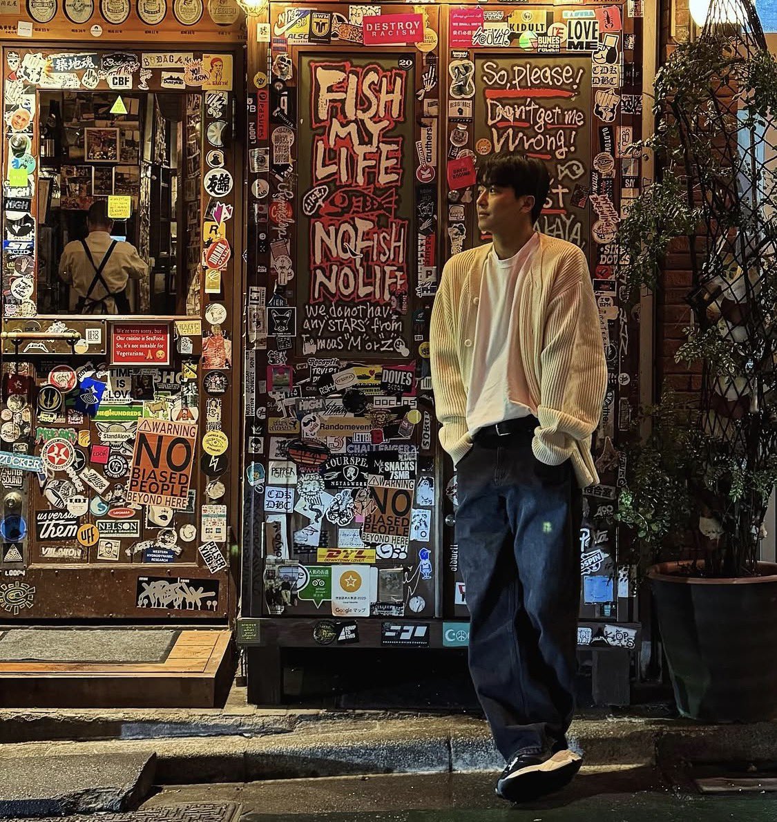 misukgaruu's tweet photo. 84년생 깜찍이 연우진을 좋아하세요 https://t.co/hTdXbbHQPT