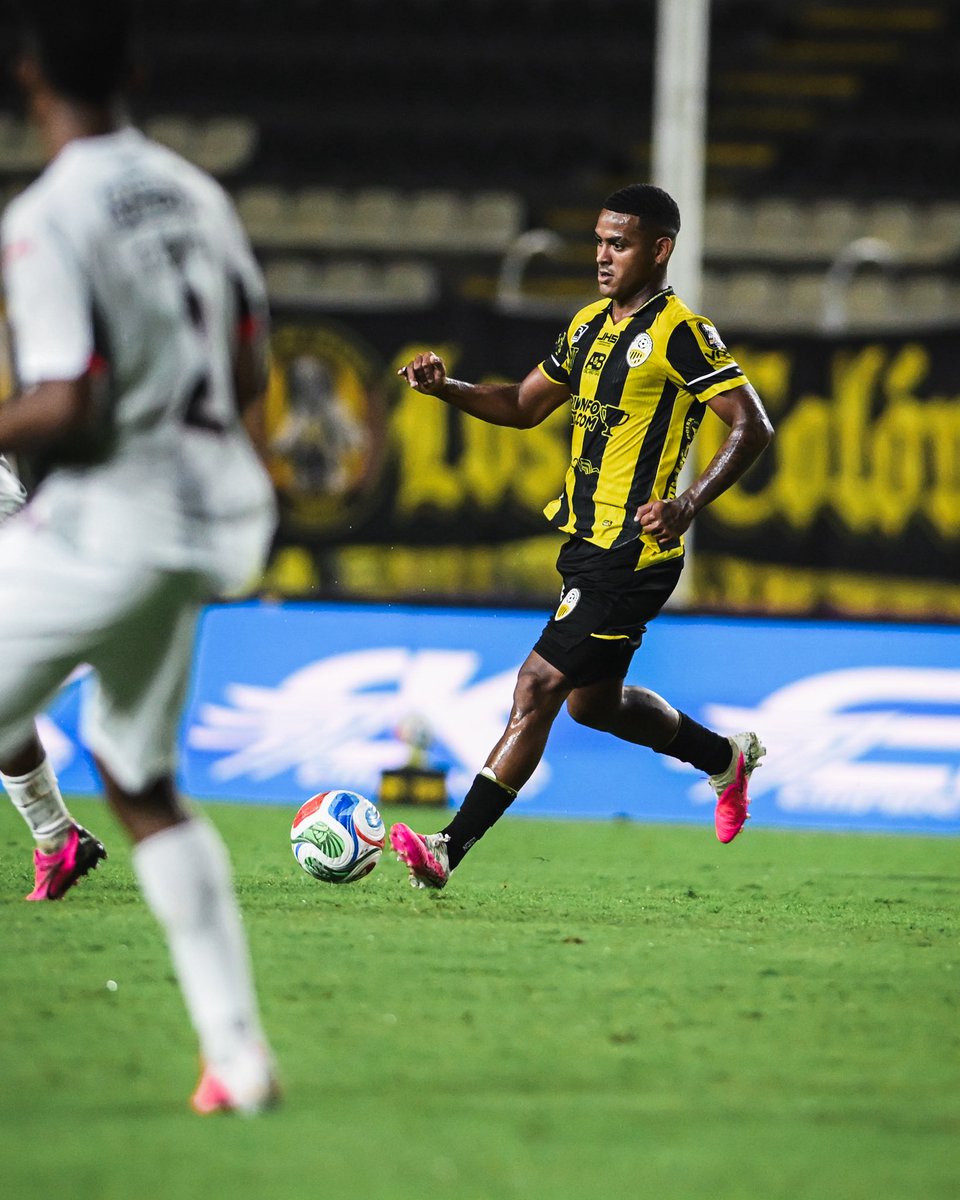 LigaFUTVE's tweet photo. 🆕 • Jeferson Caraballo sumó sus primeros minutos con @DvoTachira 

👀 • Cuatro días después de su llegada, el volante de 24 años ingresó al minuto 69’ en la victoria 1-0 ante Portuguesa, dejando buenas sensaciones 

#LigaFUTVETriunfobet https://t.co/AMlnfHq5XB