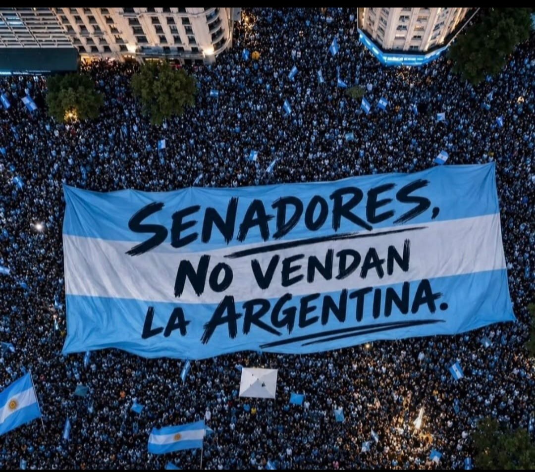 tintoyfaina's tweet photo. LA ARGENTINA NO ESTA EN VENTA
ESTA EN MANOS DE UN PSICOPATA https://t.co/9Zc0y0ivsc