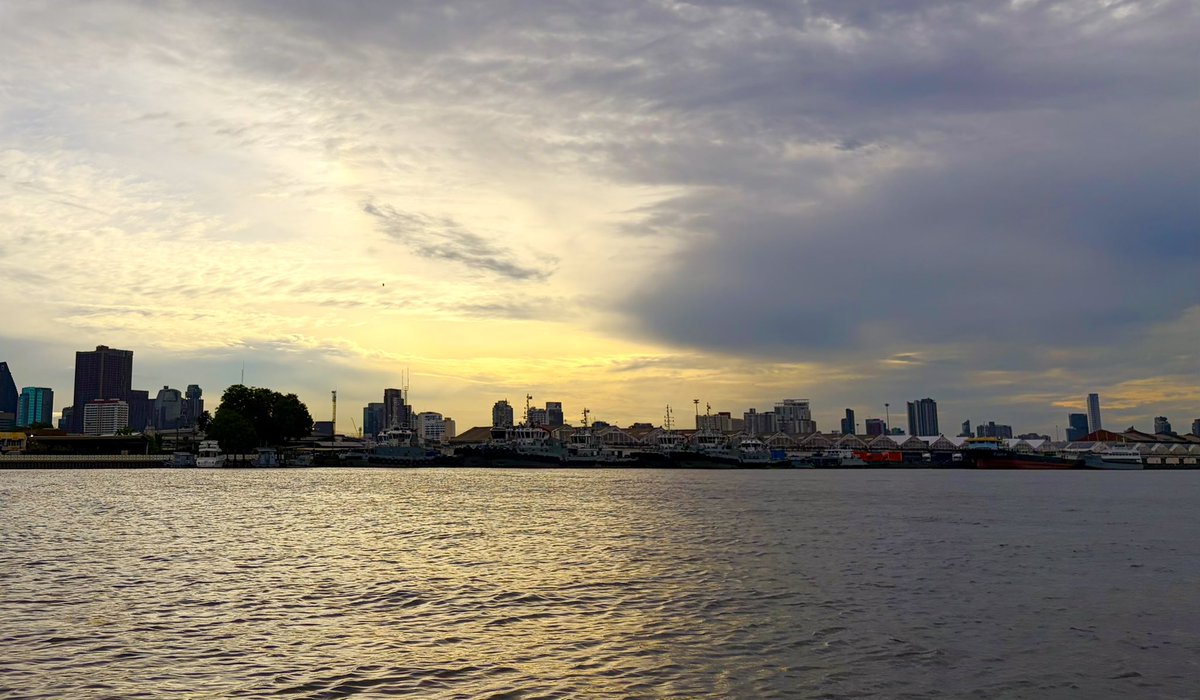 Orca998's tweet photo. 🫪จะไม่มีคำว่าสายถ้าเราตื่นบ่าย
อรุณสวัสดิ์🌻🌞⛅️ เช้าวันพุธ https://t.co/dWswap96dJ