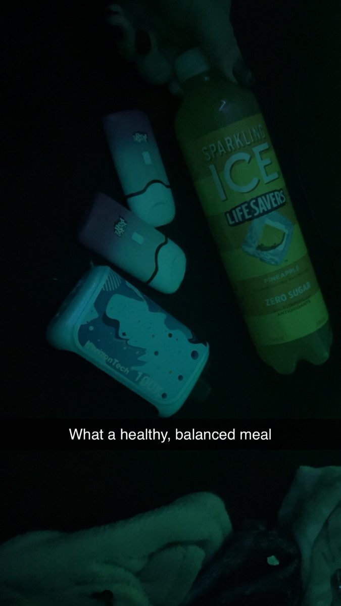 xdeftoes's tweet photo. Meal of the dayyyy (I genuinely do not know how I got two carts but I’m not complaining) https://t.co/xUSVv8fkcF