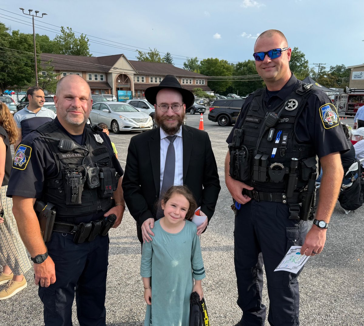 RabbiCT's tweet photo. Attended National Night Out. 
Goldie helped me give out the @JUSAofMD  Salute to Our Heroes cards to thank our brave men and women in uniform for their service. 
With @MDSP, @BaltCoPolice, 
@PVFC32 @JewishWarVets Post 167 https://t.co/Mb7zaqtq5v