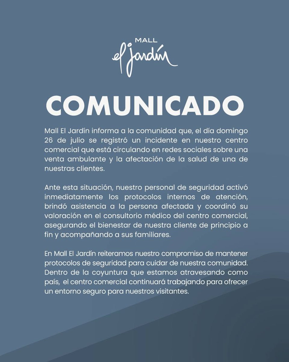 lahistoriaec's tweet photo. Escopolamina en el mall. Una mujer fue drogada cuando salía del Supermaxi en el mall El Jardín. Fue abordada en el ascensor por una mujer de la tercera edad quien le insistió que le compre cotonetes. Luego de eso, en seguida comenzó a sufrir los efectos, pero hubo personas que la ayudaron, incluidos empleados del centro comercial. La administración de El Jardín se comprometió a ofrecer un entorno seguro para sus visitantes. #Quito