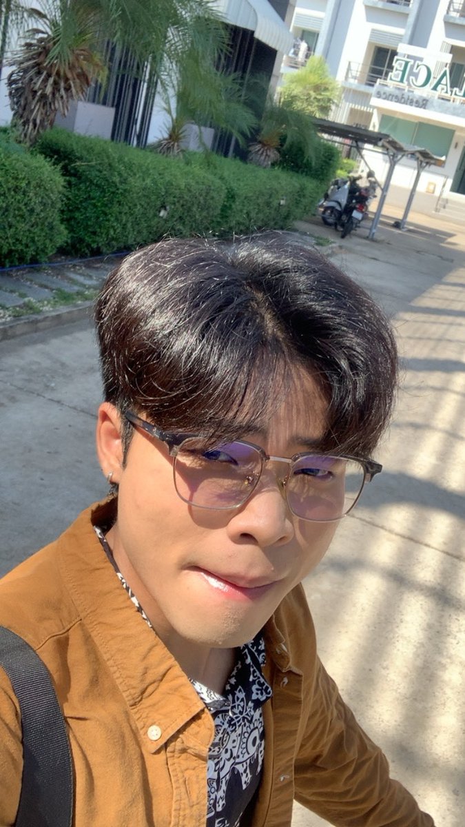 CHYP021's tweet photo. ง่วงงงง https://t.co/jHu0O22xM7