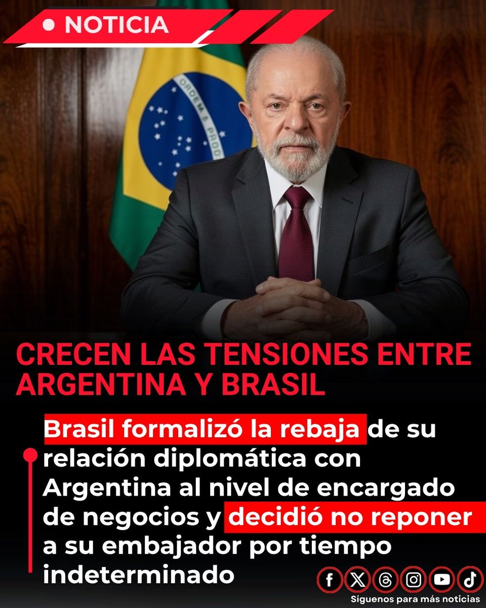 EnsedeCiencia's tweet photo. 🚨DE ÚLTIMO MOMENTO: Hoy Brasil bajó el nivel de su relación con Argentina y decidió que su embajador Julio Bitelli no vuelva a Buenos Aires por ahora. Se lo avisaron con una nota de protesta al embajador argentino en Brasilia.

Todo esto es por los insultos repetidos del presidente Milei a Lula, a quien llamó “ladrón”, “presidiario” y “corrupto” varias veces desde el 25 de julio. Es la pelea diplomática más grave entre los dos países en décadas, según La Nación, Reuters, CNN Brasil y Folha de S.Paulo.