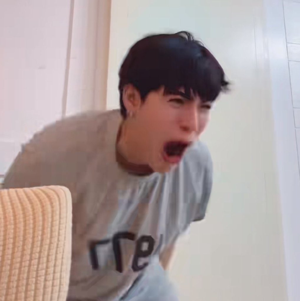 caprikenszn's tweet photo. WDYM THEY ARE PLANNING TO DO A MUSIC VIDEO FOR MANA ?????? AND THEY ARE AWARE THAT IT IS A FAN FAVORITE ????  HINDI AKO KAKALMA https://t.co/h2a6rOZDIW
