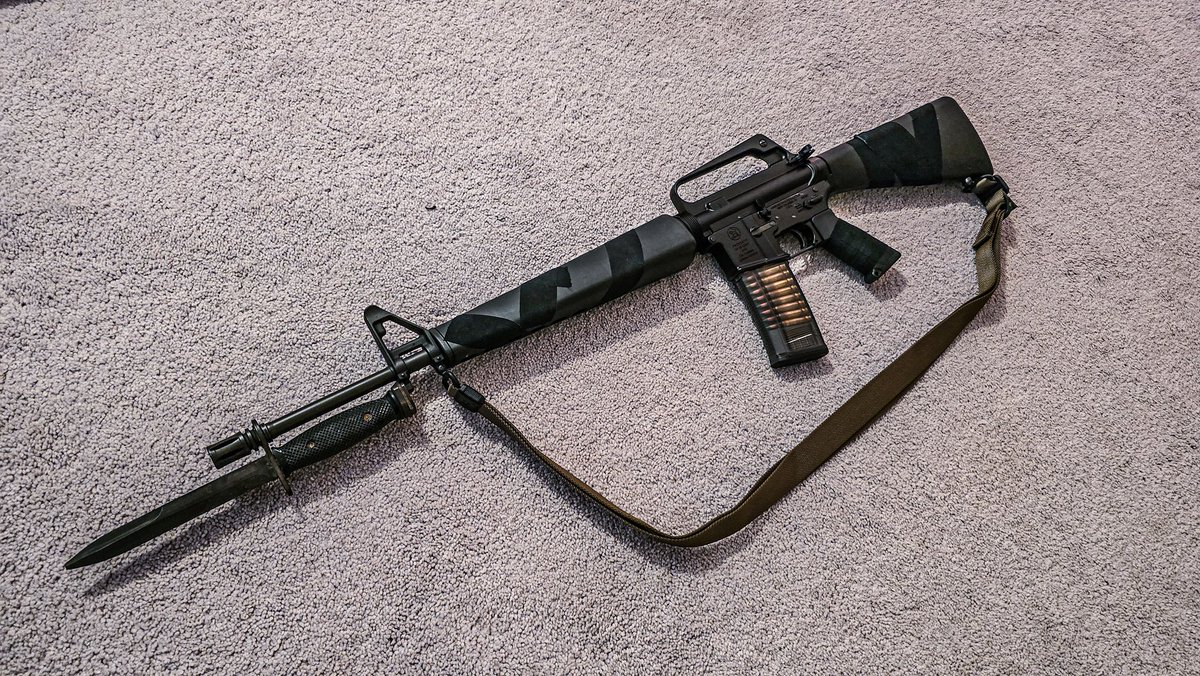 virgoszero's tweet photo. “Fix Bayonets!” - Mel Gibson https://t.co/b2VtFEZDxS