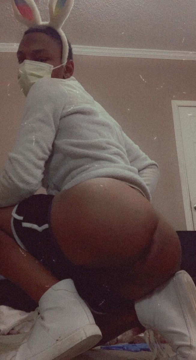 isaiah6637's tweet photo. Someone cum catch my 🥚 😮‍💨 https://t.co/8CbMdZLAHX