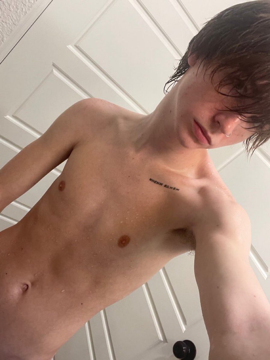 ConnorVer001's tweet photo. @Mickebowie @ConnorVerlicce Hey thanks 🤭🏳‍🌈☺️ https://t.co/rqAolVxAFC