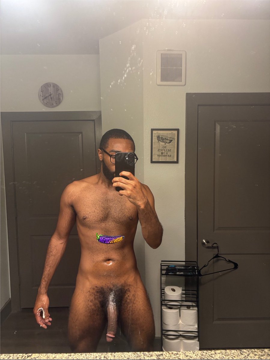 Mr10orbetter's tweet photo. Do you like to suck dick just for fun👀😈 tell me below ⬇️ 💦 https://t.co/8Oz4bqeja7