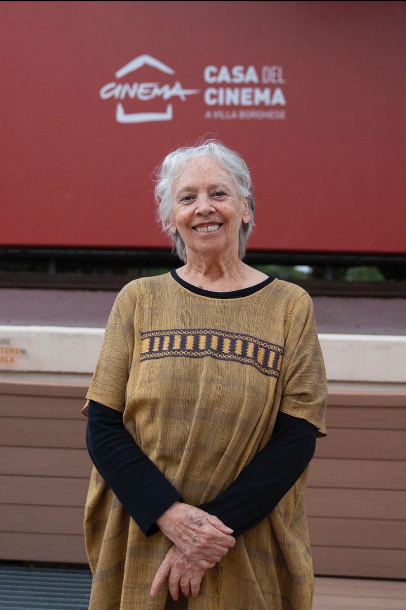 muestradecinemx's tweet photo. Grazie, cari Bertha Navarro e Guillermo Navarro, per aver fatto parte di questa iniziativa e per aver arricchito la nostra Mostra con il vostro talento, la vostra generosità e il vostro straordinario contributo al cinema.

@CRomoPelayo https://t.co/yY0c5qmdEn