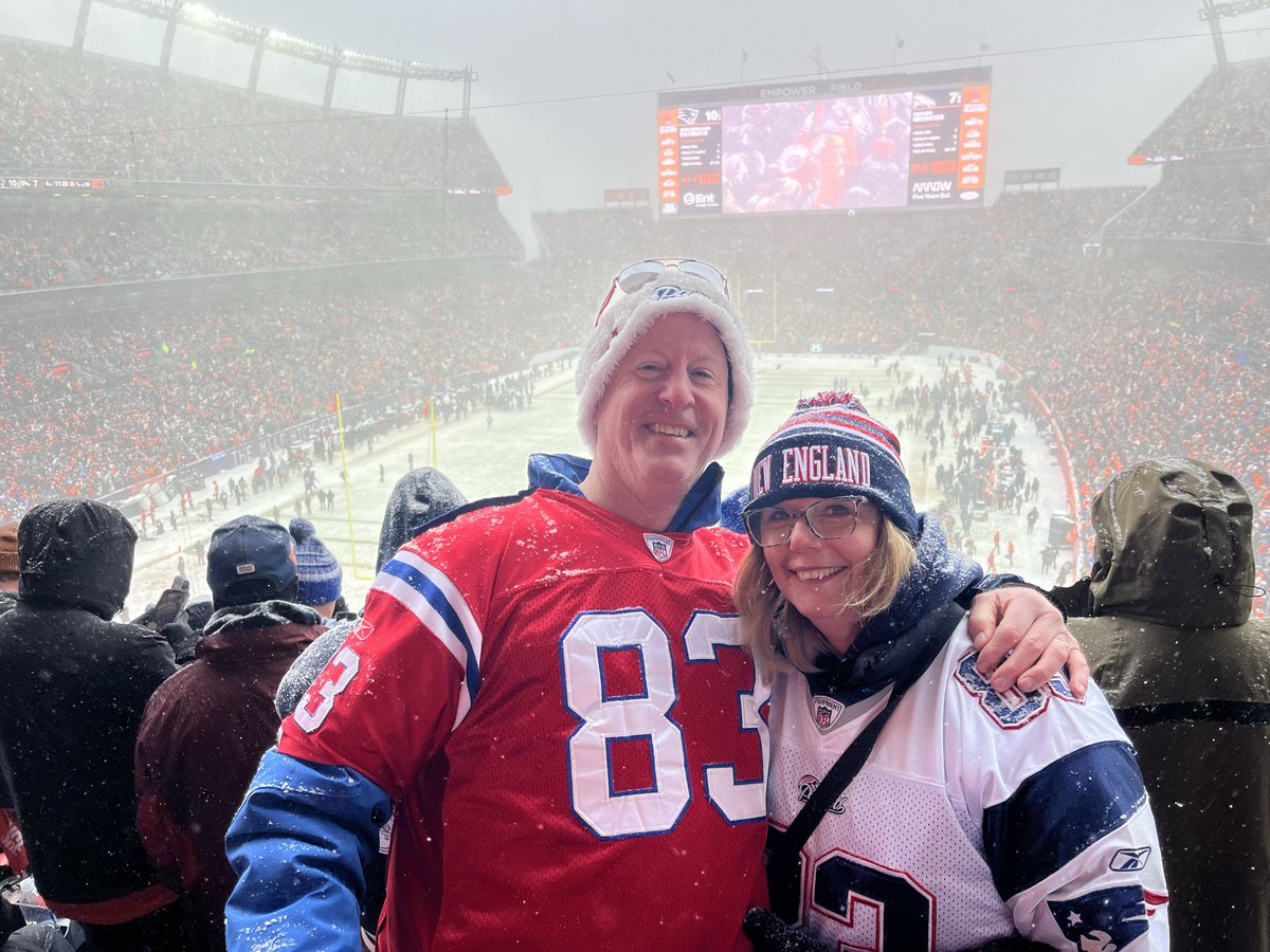 NeilOF12's tweet photo. @DaBearsTakeOver @NJC105301 Ahhhh, remember it well…sweet victory.  (Re. SB…we learn from our failures, not our successes).  Enjoy the ‘26 season and looking forward to Oct 22. #6rings12trips https://t.co/aFzUzS6dGG