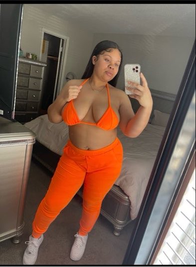MissBeeepxya's tweet photo. Absolutely stunning 🤩 💦💦 https://t.co/UhbmjN7M46