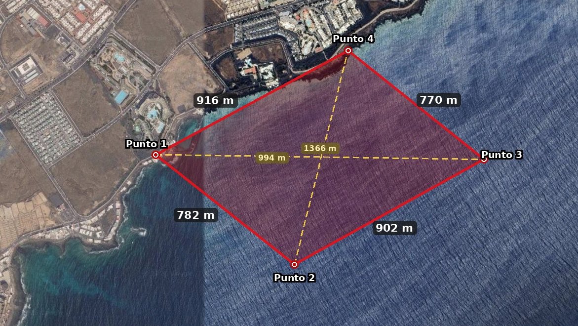 anadebande's tweet photo. La playa de Sánchez acordonada por 60 agentes y con una exclusión marítima más grande que el espigón del Tarajal. 

La playa de Ceuta sigue abandonada con miles de inmigrantes. https://t.co/QKdWop08As
