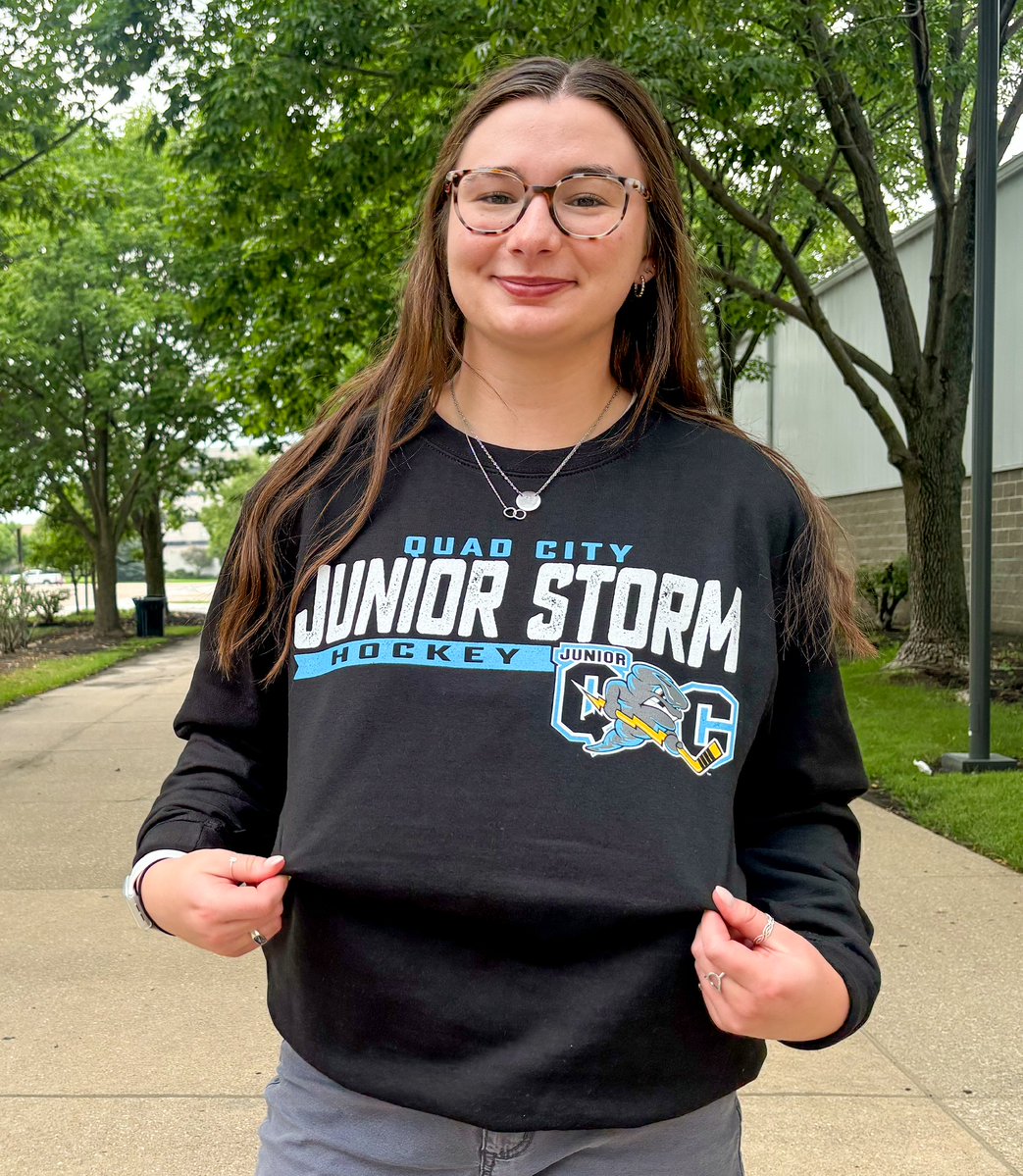 QuadCityStorm's tweet photo. 🗣JUNIOR STORM SWAG HAS ARRIVED

You can get your Junior Storm merchandise at The River's Edge this Saturday from 12PM-4PM or place your preorder now and pick up your Junior Storm merchandise in store this weekend👀👇

🛍️ https://t.co/ijSlj4DvZ6

#TakeCover https://t.co/elWfSbZJaU