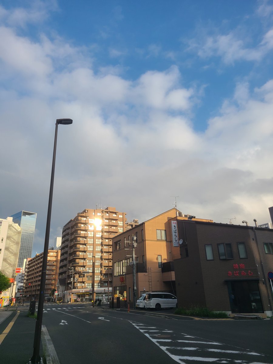 mizukin511's tweet photo. 帰る

昨日はレイダース出来なかった。

今日はやるゾ！！(๑و•̀Δ•́)و https://t.co/U7UBBHSyUR