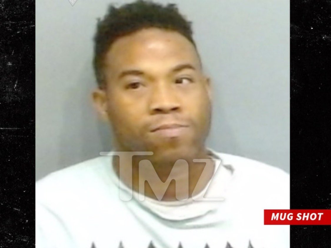 ShamarUPDATES's tweet photo. @TMZ can we talk about the mug tho😍 https://t.co/Z8Rm0hp8Dz