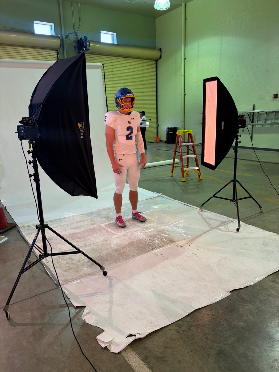 SidelineSwami1's tweet photo. As everyone knows, the Swami loves him some @ENKnightsFB. Can this group make it back to state again? 
@ENFBBoosters https://t.co/DO1Wws8bI5