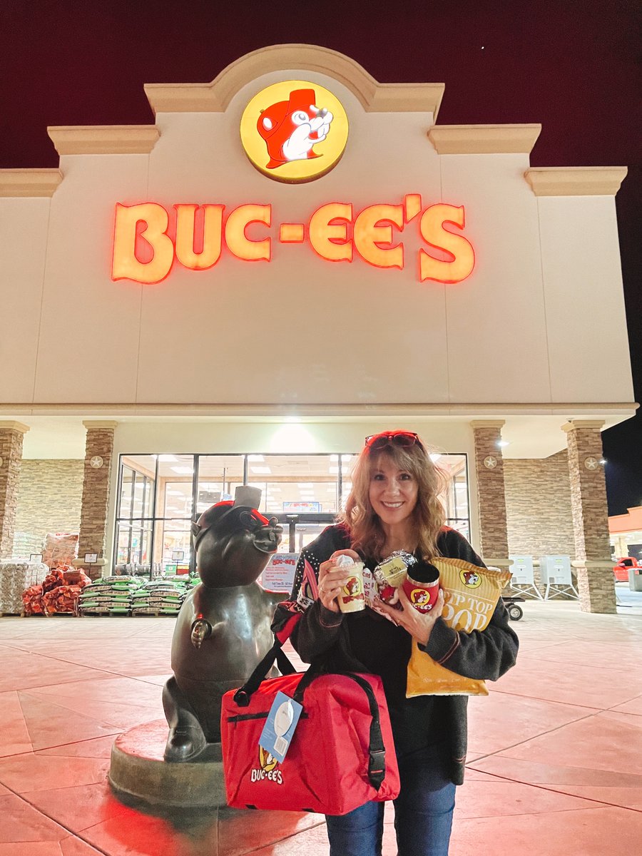 MissyMWAC's tweet photo. No one, and I mean, no one loves @bucees more than I do. But...I have concerns. 
You can read them here:  Concerned Message from an Unofficial Beaver Ambassador 
https://t.co/ZoHMsURhwq 
(Photos provided as supporting documentation of my long standing relationship with the Beaver)