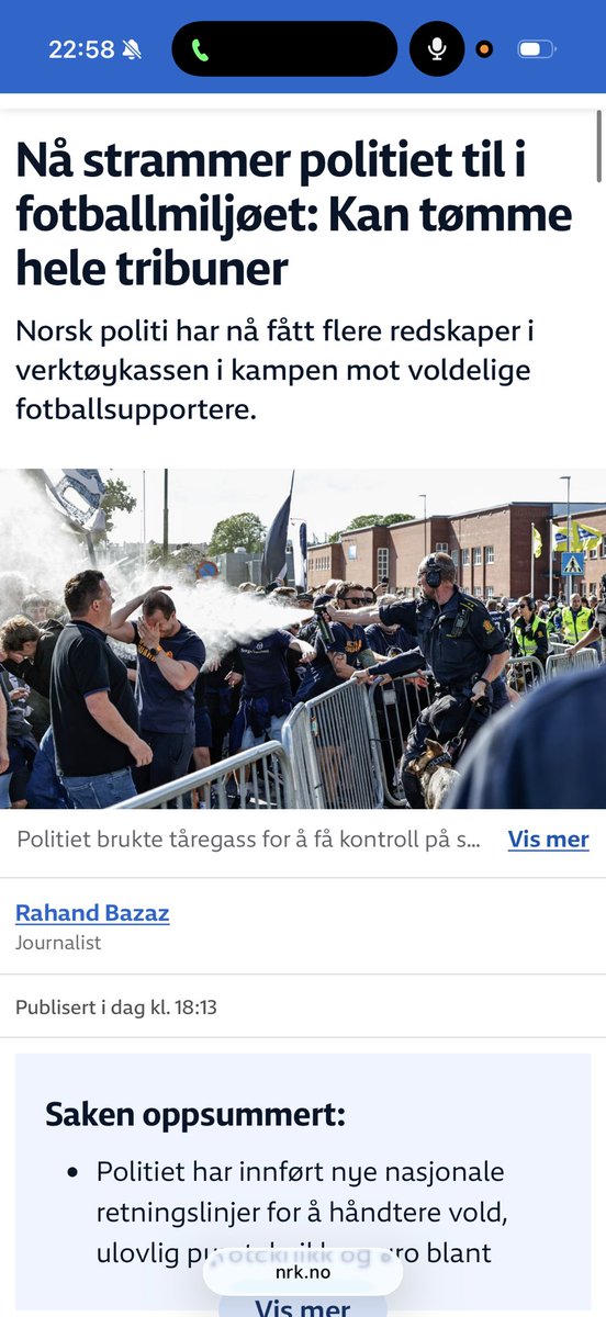 lettseier08's tweet photo. Bare nevner det. På bildet under ser du politiet som bevisst sperrer av veien Sarpsborg supporterne egentlig skulle gå under derbyet, men som de AKTIVT har sperret med gjerder og gigantiske politifolk. Hvem er problemet da? https://t.co/LjMGbBKYlu