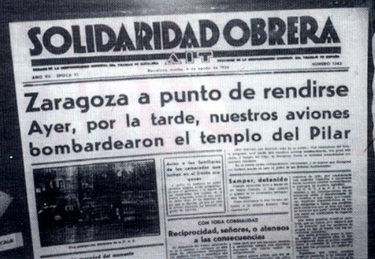 CCivicaCatalana's tweet photo. Hoy hace 90 años el Frente Popular intentó destruir la Basílica del Pilar.

El ejército republicano lanzó 4 bombas. Una cayó al Ebro, otra a la Plaza del Pilar y dos en el templo. Afortunadamente solo dañaron pinturas de Goya y la cúpula.

#MemoriaHistórica que no verás en TVE. https://t.co/7v4tw1TdSO
