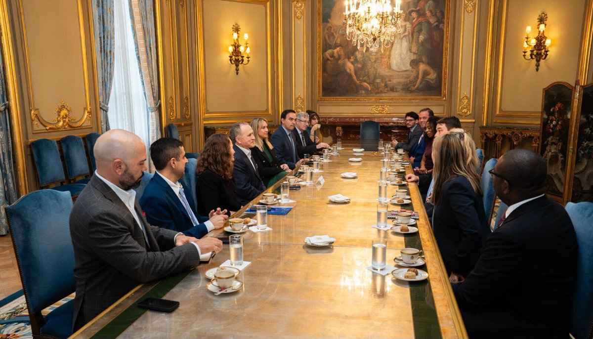 ACYPL's tweet photo. A sneak peek from our exchange in Argentina! 🇺🇸🇦🇷

Our bipartisan delegation from across the United States kicked off the week with a meeting with U.S. Ambassador to Argentina Peter Lamelas — a fitting start to a week of high-level conversations.

Stay tuned for more updates! https://t.co/6zQX6OMHGv