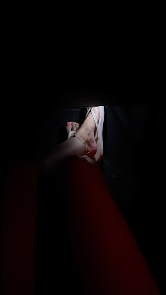 FindomSpanish's tweet photo. Soy tu peor pesadilla hdp sabes que estás deseando que te joda la pta vida y depender de mí 😈🔥🫦 https://t.co/Iws7OdeqWm