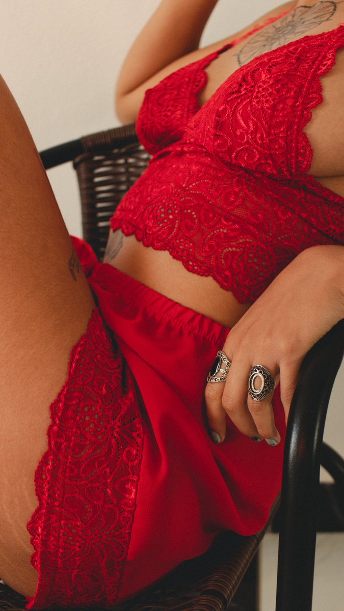 SexyLibOff's tweet photo. Ma nuit du vendredi sera chaude, dans tous les sens 🔥 

J'ai envie d'une rencontre, peut-être avec toi , sur Sexylib 👉 https://t.co/hcoAB8A35E

#VendrediSein #canicule #sexylib #libertin #libertinage #rencontre https://t.co/nRROWtuZ0n