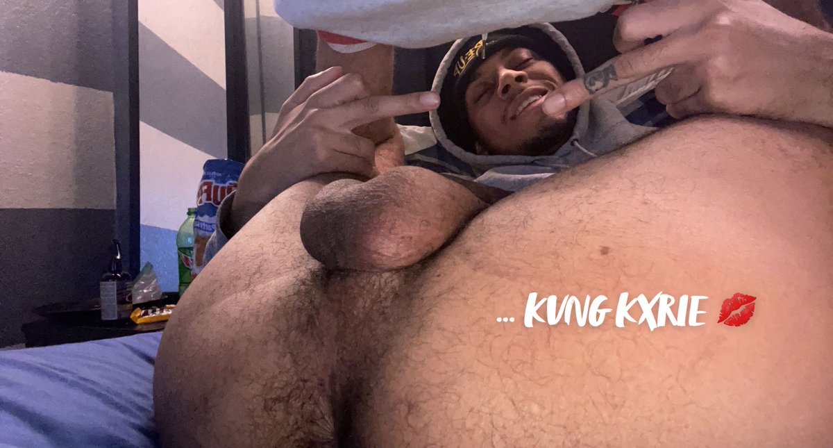 KxrieKvngMusic's tweet photo. come get a whiff, bro. 😎 https://t.co/k8CpvSuc3r
