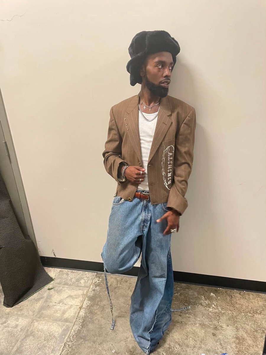scumbagry's tweet photo. Ok I posted 🙂‍↕️ https://t.co/2HODew825u