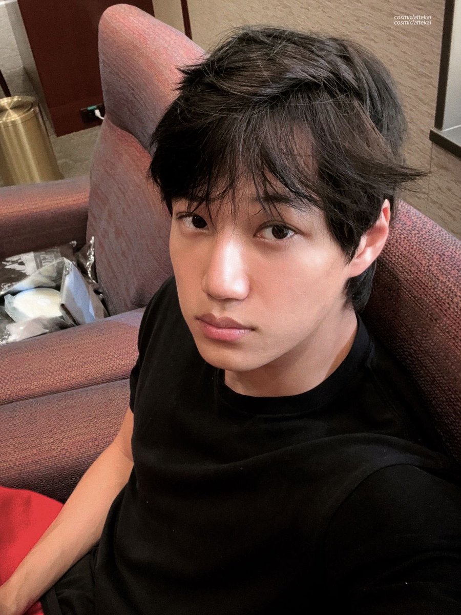 snowglareee's tweet photo. still the same handsome, innocent gaze https://t.co/aYhhWhFvIZ
