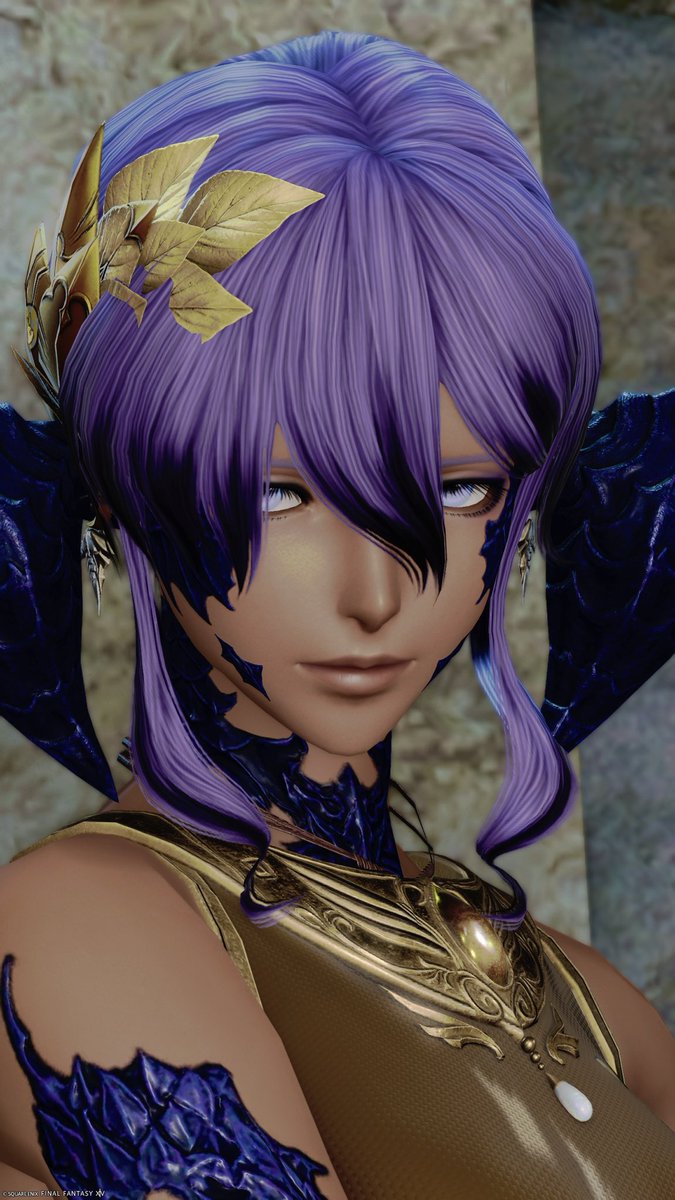 Mew_hades's tweet photo. 約1週間ぶりにFF14イン!!
着たかったトルナ･チュニックꔛෆ

ジャラジャラアクセ付いてる手装備合わせ✨
首のアクセは服に合わせた茶色紐のやつ✧*｡
この頭装備にFC紋章付くんや!!ってグルポで見つけて思わず撮ったった😆
新ヅラ襟足の後れ毛とかもｲｲﾈ·͜·ᰔᩚ

#FF14  #蟹角  #おはウラ https://t.co/ahCQ3XMXuf