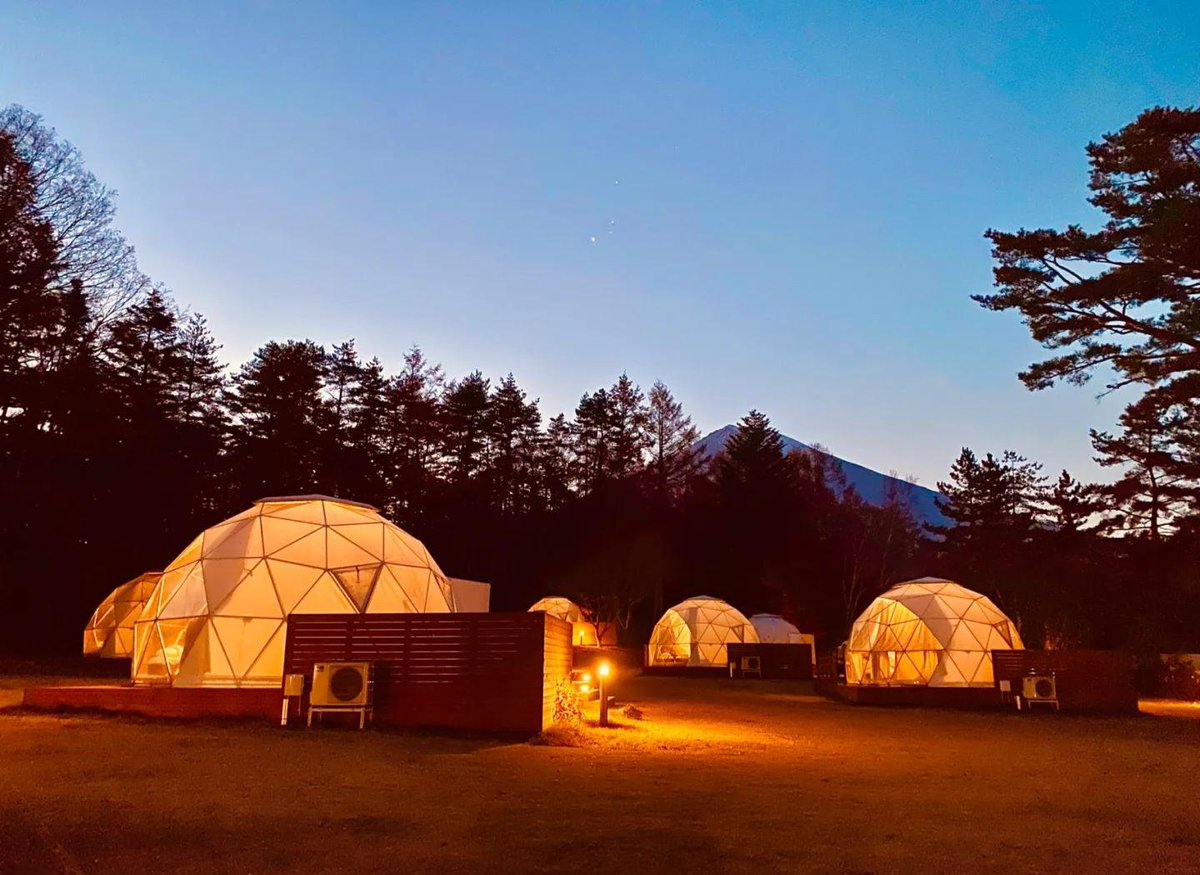 XbC41ld9v55B5sU's tweet photo. [周末逃离城市，去山野吹晚风，在帐篷里听虫鸣，连空气都裹着青草香，这才是生活该有的样子]， https://t.co/TQKDvqReNK
