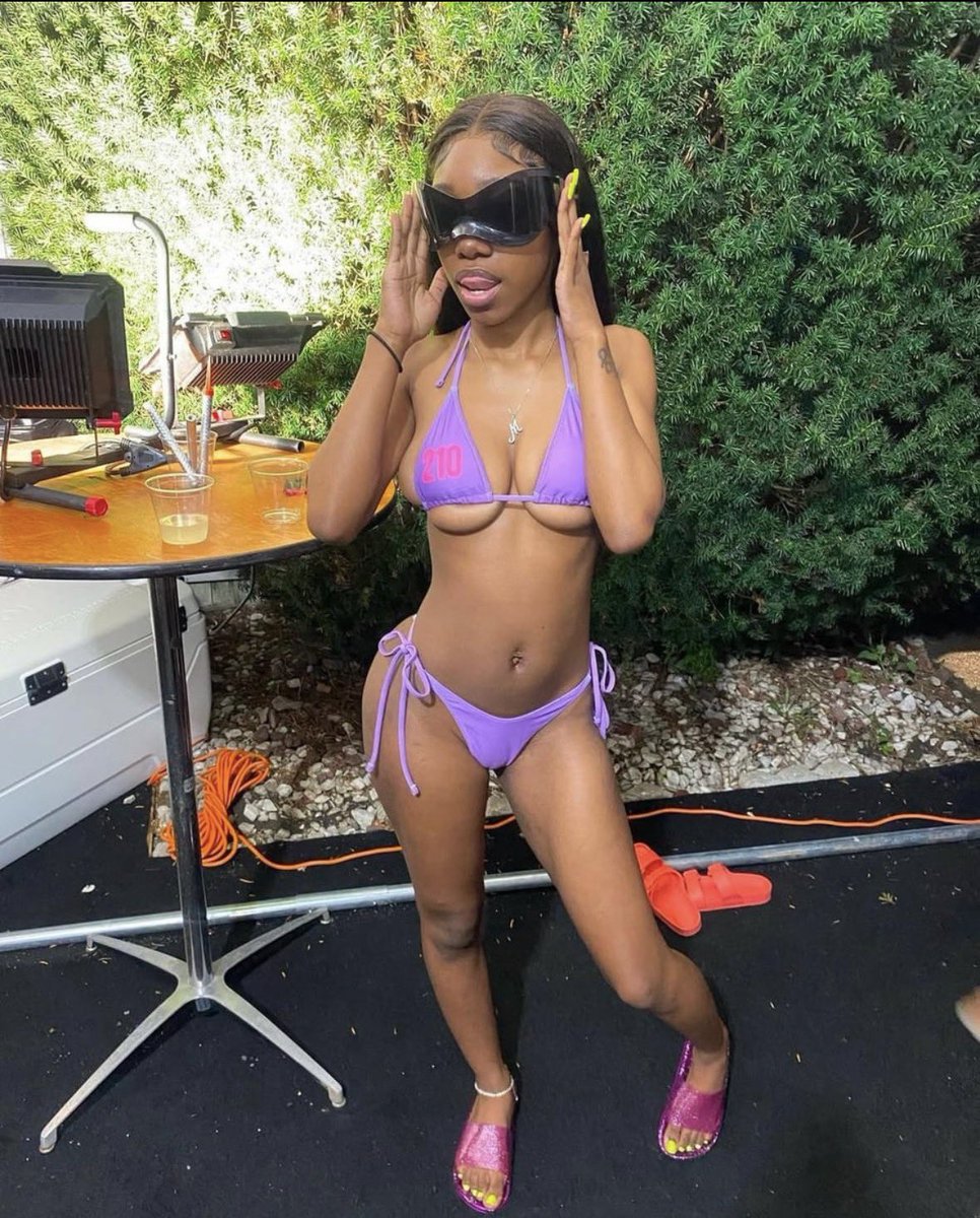 maridior01's tweet photo. I can see the future 🔮 https://t.co/OMawX7IDjv