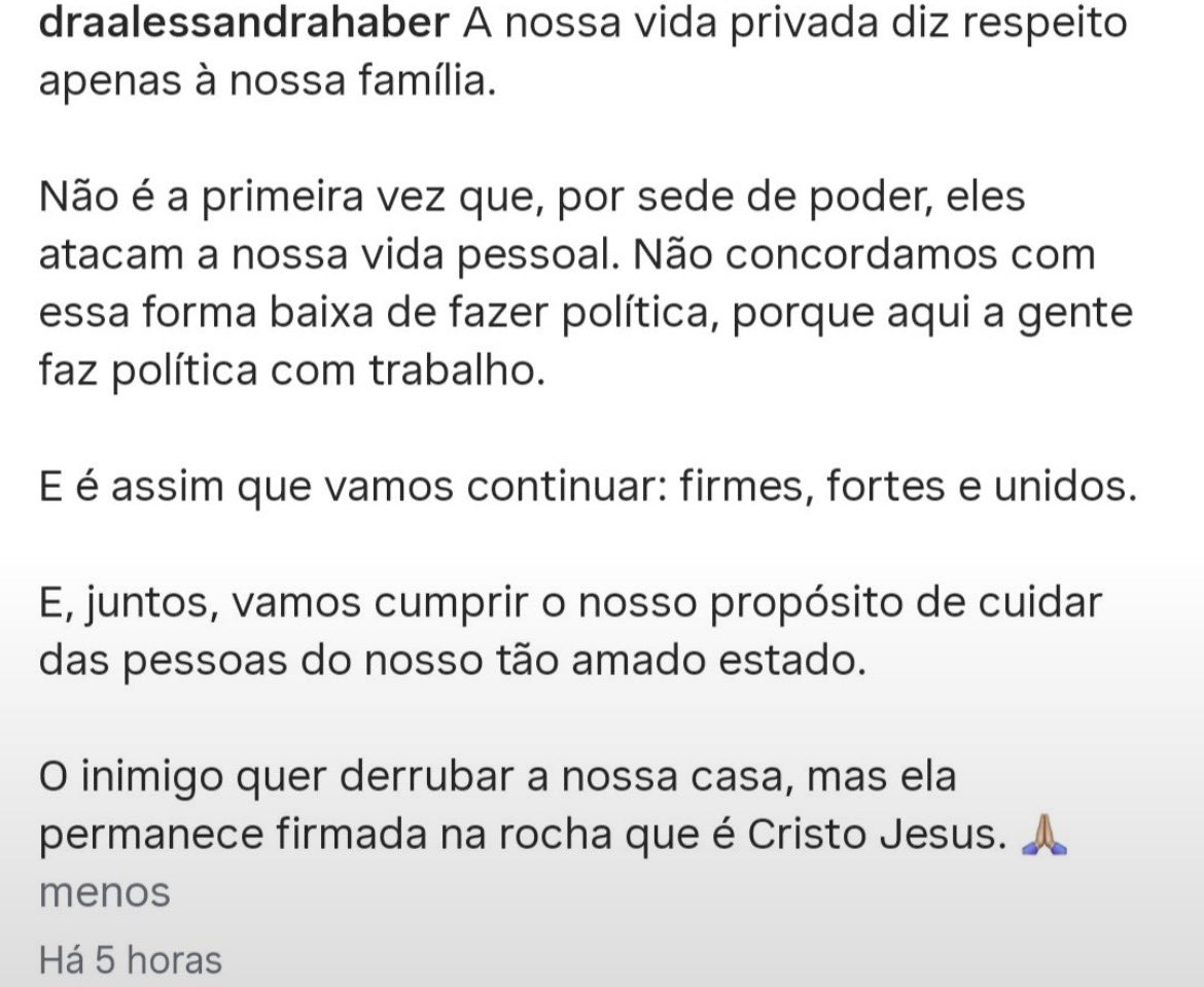 DexterFire7's tweet photo. Essa mulher não viu o vídeo? Mostra nitidamente ele fazendo tudo com outra, e ela ainda fala que isso é pra acabar com o lar, é foda kkkkk https://t.co/eYdg7lDzPn