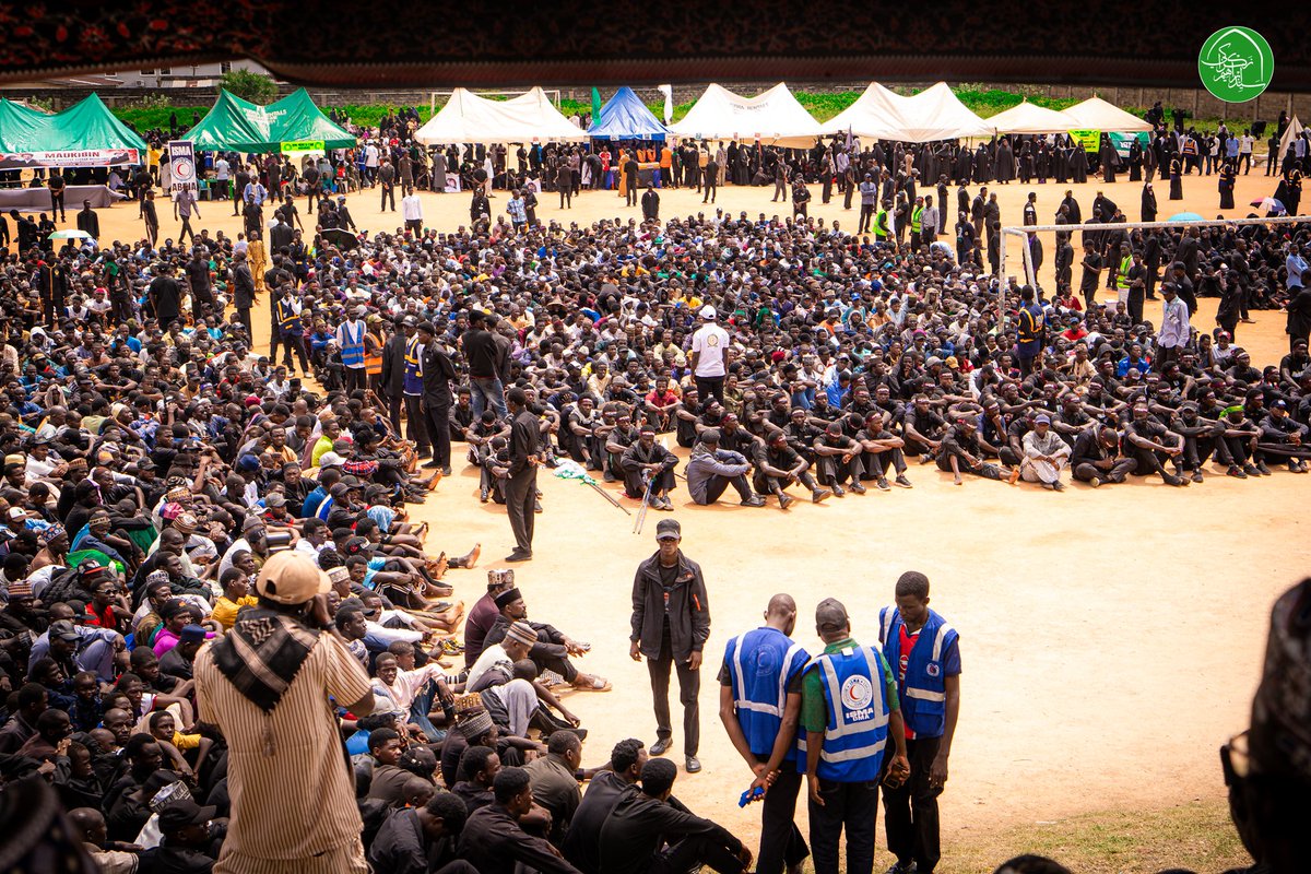 SZakzakyOffice's tweet photo. The trek is observed annually from six different axes across Nigeria. The closing trek is then conducted from two axes, Suleja and Mararaba, after which the leader delivers the closing speech, marking the end of that year's Arba'een commemoration. https://t.co/Ocsk1INuWD